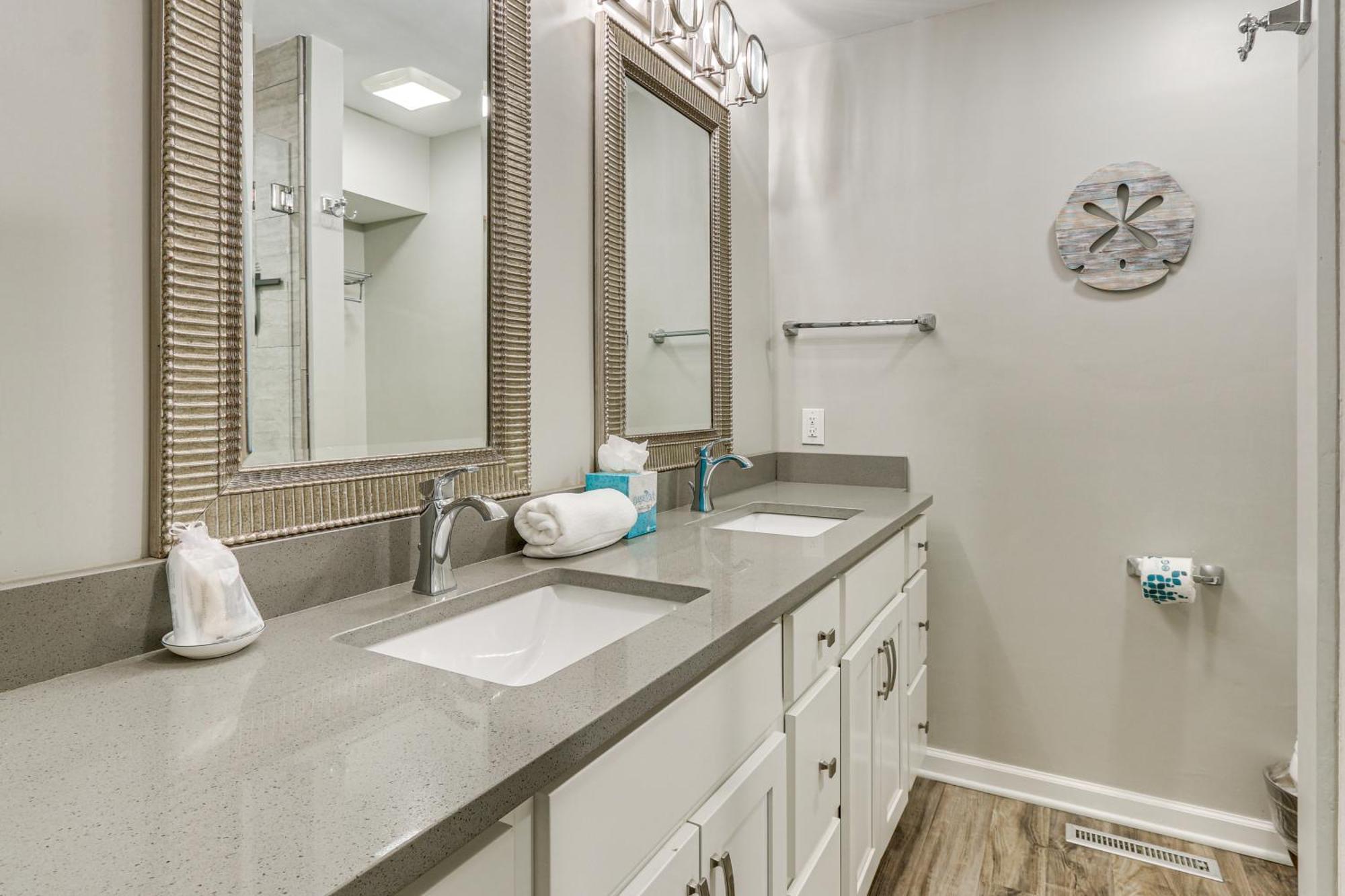 Modern Hilton Head Retreat Walk To Beach And Golf! Hilton Head Island Esterno foto