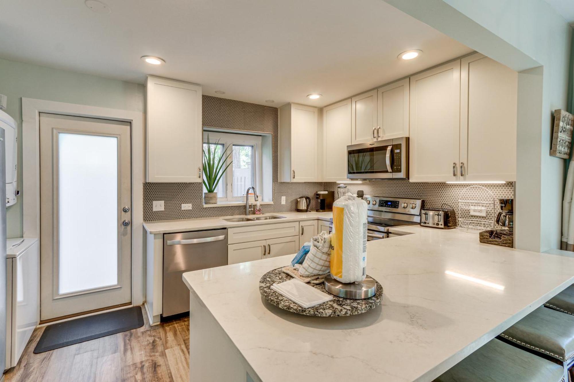 Modern Hilton Head Retreat Walk To Beach And Golf! Hilton Head Island Esterno foto