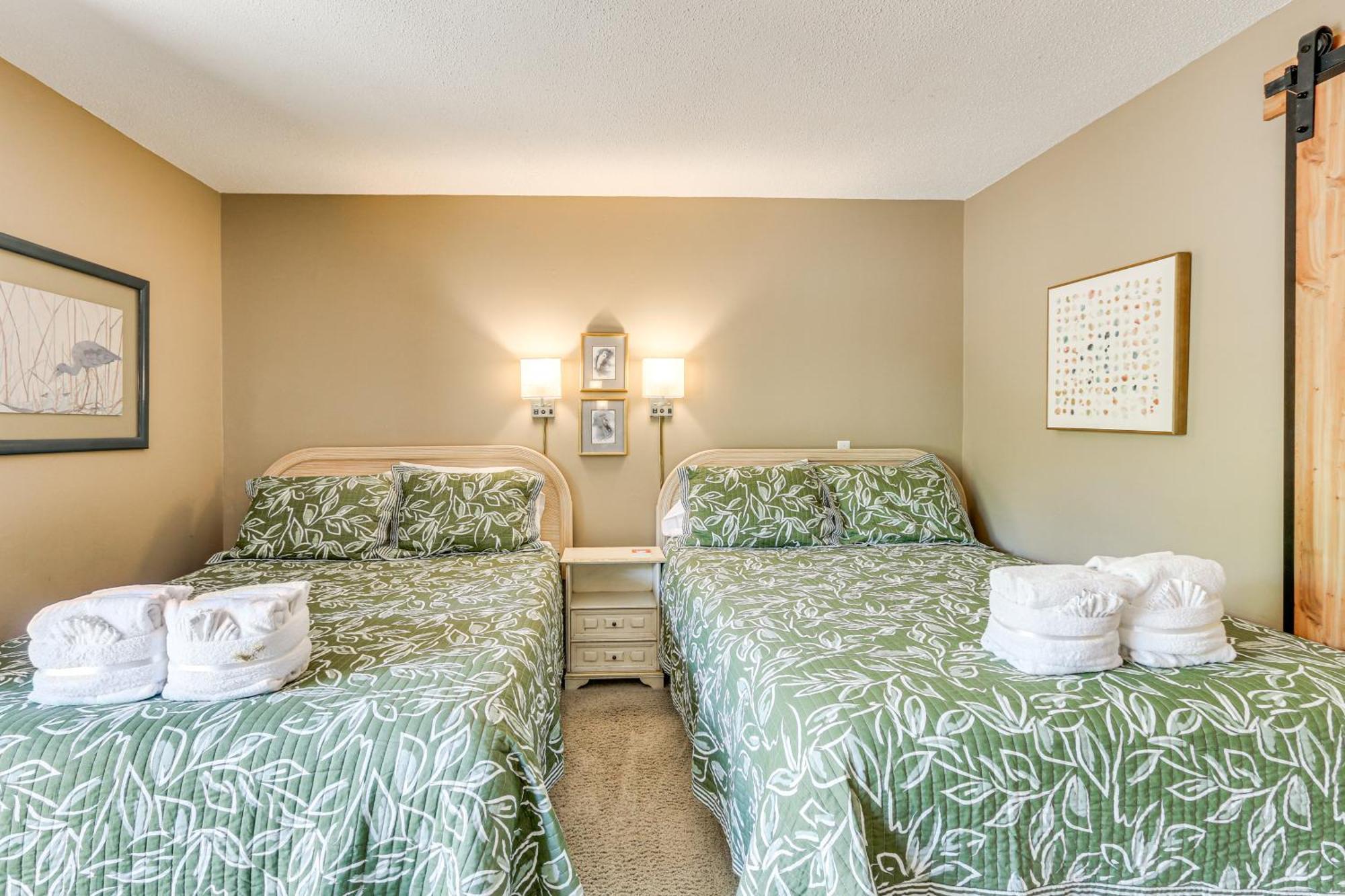 Modern Hilton Head Retreat Walk To Beach And Golf! Hilton Head Island Esterno foto